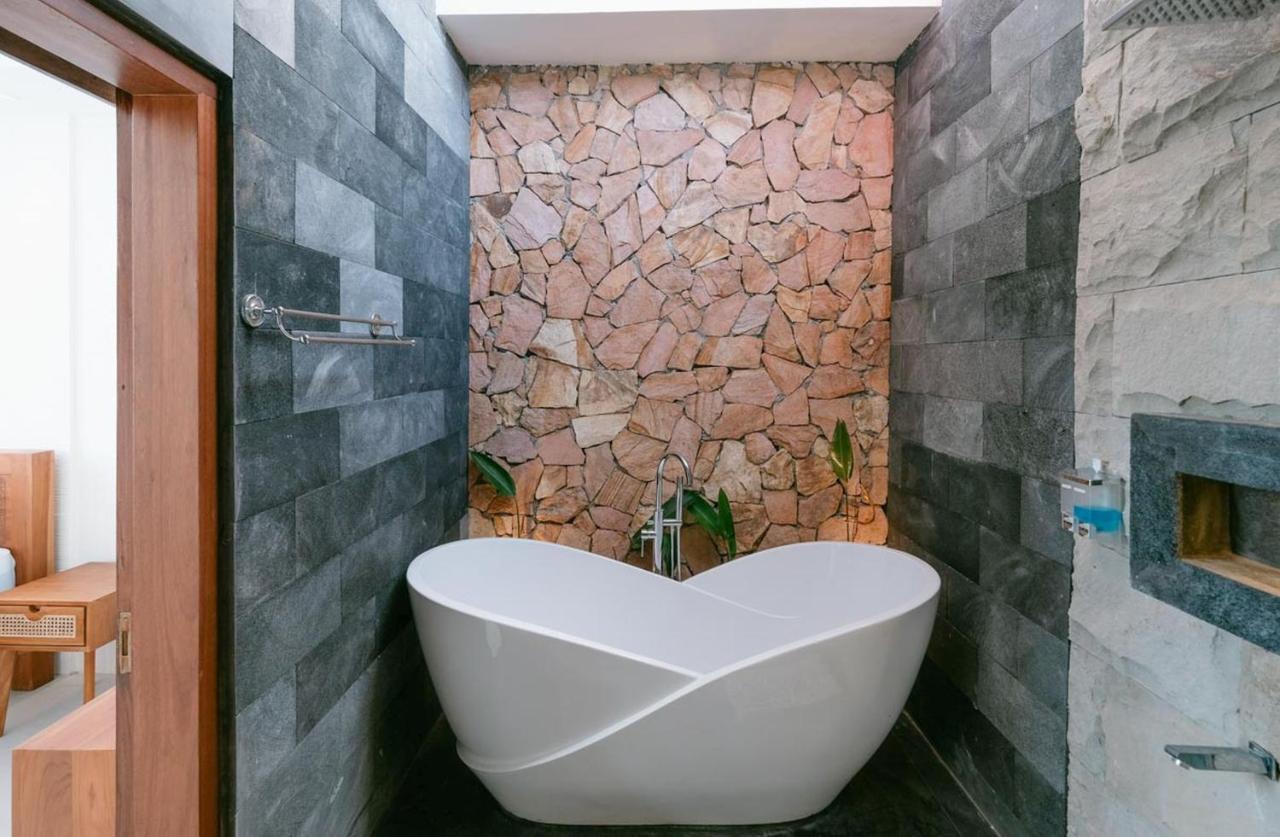 The Lavana Hidden Villa Lombok Ampenan Екстериор снимка